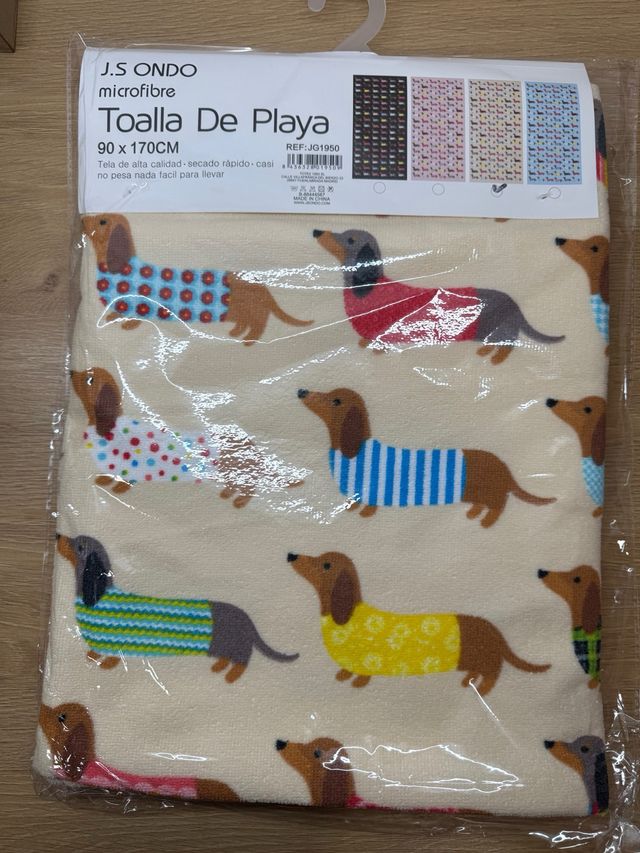 Toalla microfibra perros salchicha 90x170cm