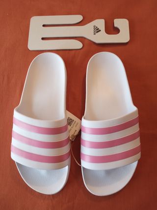 Chanclas Adidas rosa-blancas