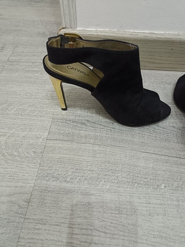 Sandalo CATWALK nero-oro