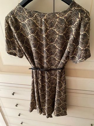 Mono corto estampado paisley