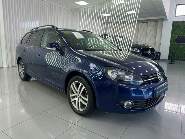 VOLKSWAGEN GOLF VARIANT 1.6 TDI BLUEMOTION 105CV