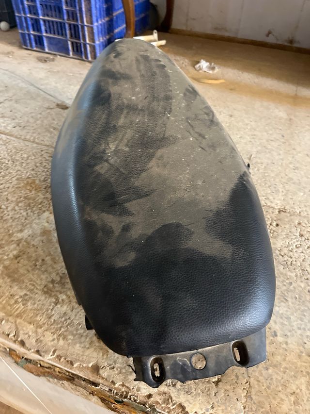 Sillón Aprilia Sonic y faro