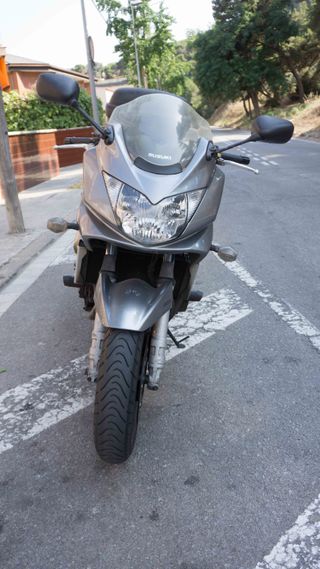 Suzuki Bandit GSF 1250 - Moto