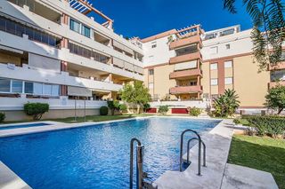 Piso en venta en Torrequebrada en Benalmádena