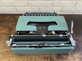 Olivetti Lettera 32 Vintage perfetta e funzionante