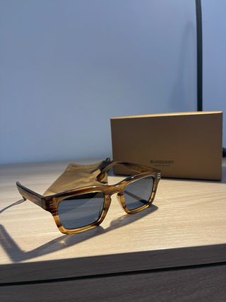 Occhiali Burberry Marroni