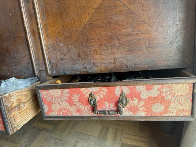 Baúl antiguo de madera (150 años)