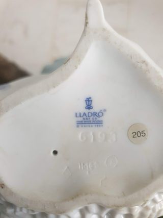 Figura  porcelana Lladró. La dama del Ruiseñor. 