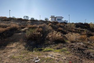 Terreno en venta en Zubia (La)