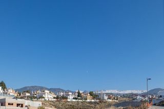 Terreno en venta en Zubia (La)