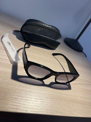 Occhiali da sole Vogue neri