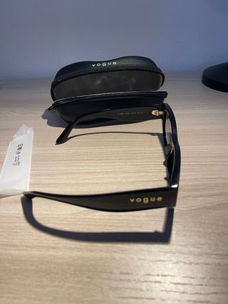 Occhiali da sole Vogue neri