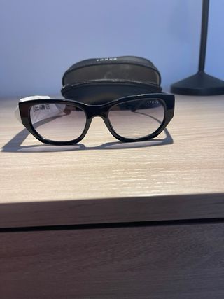 Occhiali da sole Vogue neri