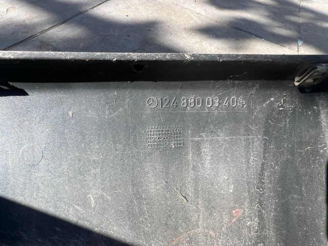 Paragolpes trasero Mercedes W124