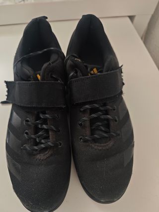 Zapatillas Adidas Powerlift. Negras Halterofilia 