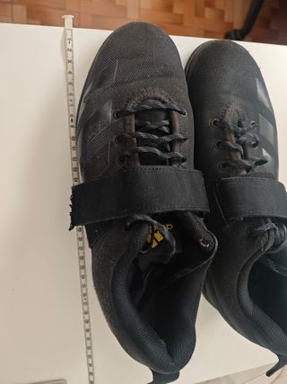 Zapatillas Adidas Powerlift. Negras Halterofilia 