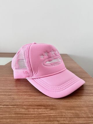 Gorra rosa sin estrenar