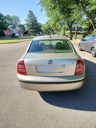 Skoda Superb 2006 en perfeto estado