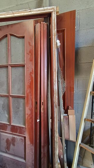 Puertas madera maciza cristal