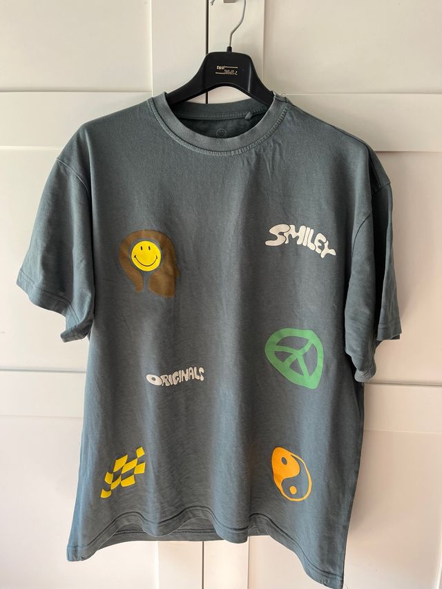 Camiseta Smiley Originals Pull&Bear Gris