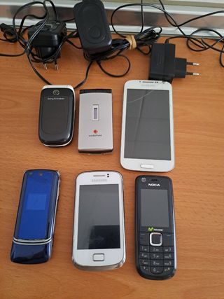 6 Teléfonos y Cargadores
