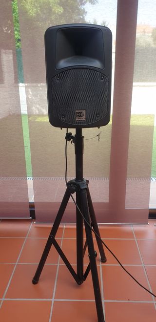 Altavoz EGI autoamplificado