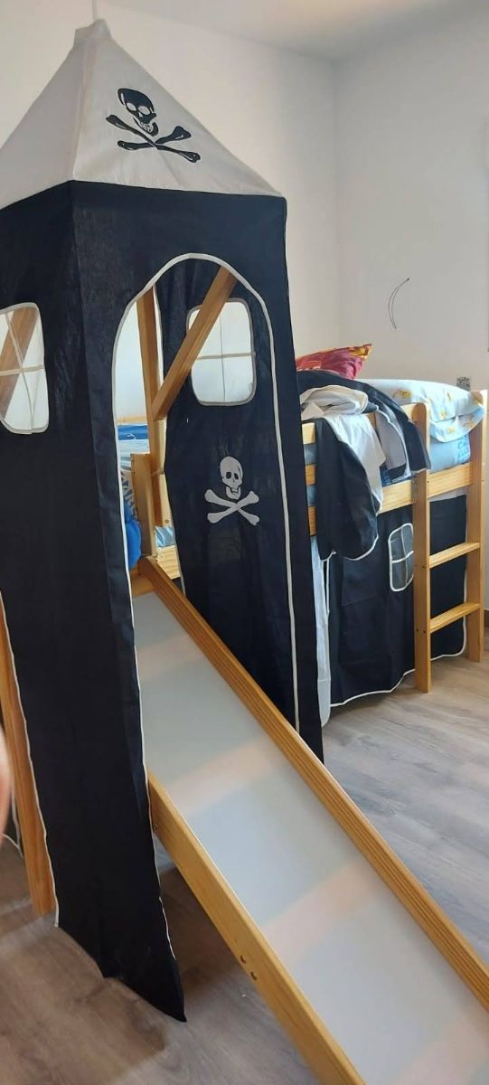 Cama nido pirata con tobogán