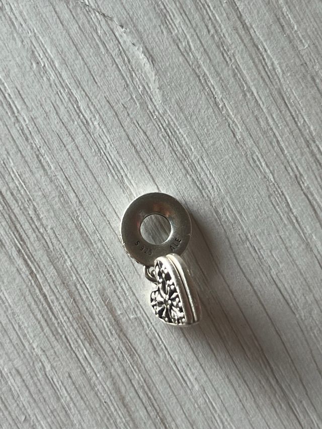 Charm Pandora corazón plata