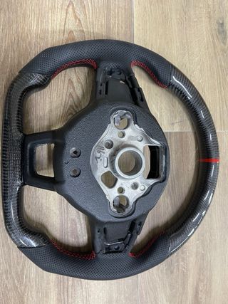 Volante GTI VW Carbono Rojo.
