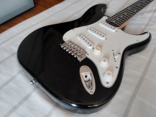 Guitarra Fender Squier Stratocaster