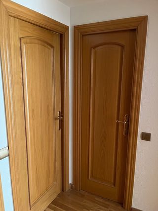 Puerta interior madera maciza
5 puertas