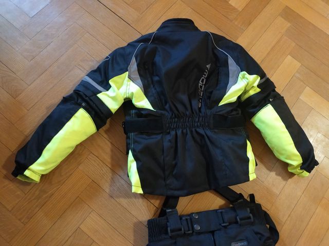 Equipación NUEVA moto niño Modeka 7-8 años. NUEVO!