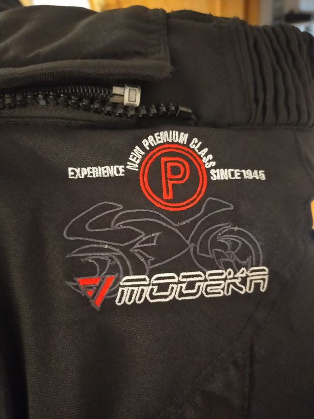 Equipación NUEVA moto niño Modeka 7-8 años. NUEVO!