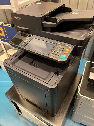 Impresora COLOR Kyocera TASKalfa 352 Multifuncion