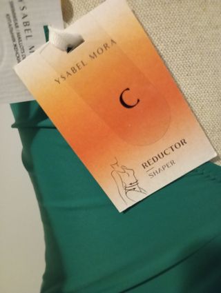 Bañador reductor. Talla 95C