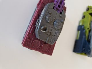 2 Transformers G1: Quake & Missile Bull