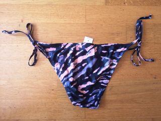 Bikini Urban Classics M - Negro/Rosa
