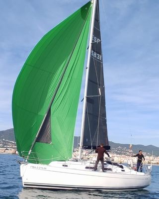 Hanse 315: Velero crucero-regata