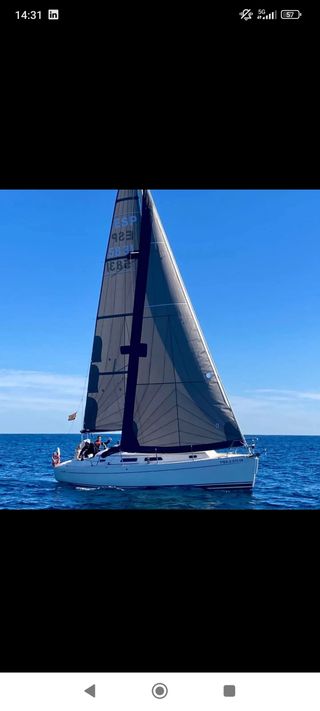 Hanse 315: Velero crucero-regata