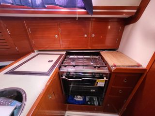 Hanse 315: Velero crucero-regata