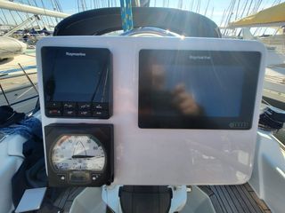 Hanse 315: Velero crucero-regata