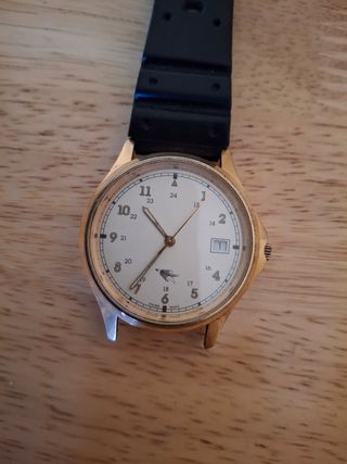 Reloj automático dorado
