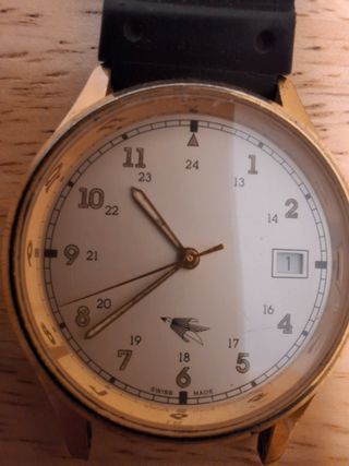Reloj automático dorado