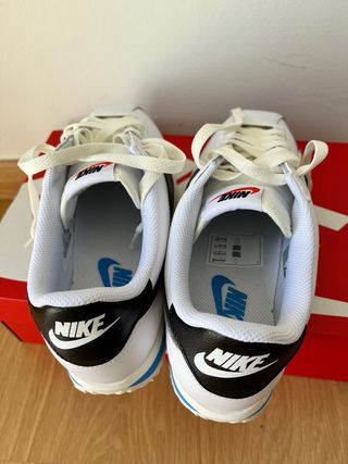 Zapatillas Nike Cortez Blancas y Negras