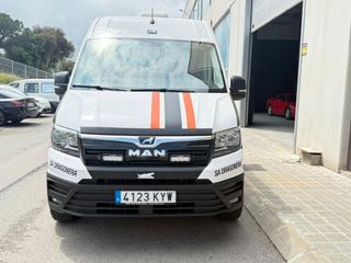 TRANSPORTE ANIMALES MAN TGE 2.0 TDI 4x4