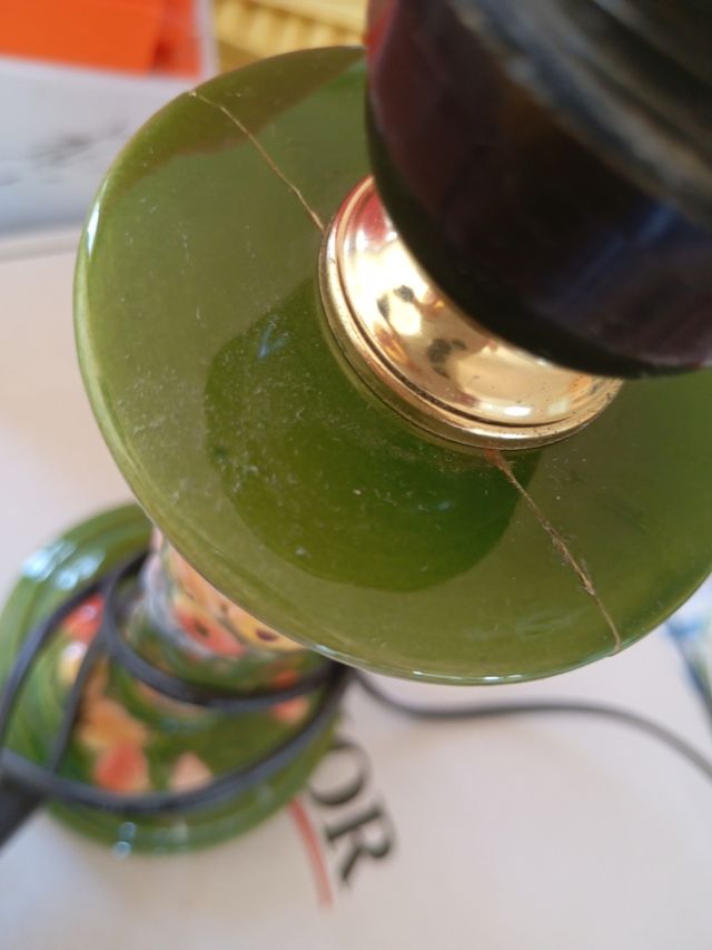 Lampada in ceramica vintage di qualità Che cosa è