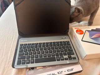 TCL NXTPAPER 11 + teclado