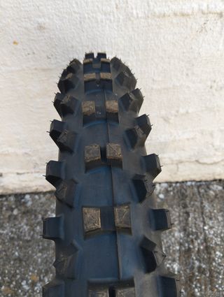 Neumático Maxxis 7332 F