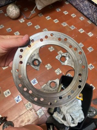 Disco freno trasero de yamaha aerox