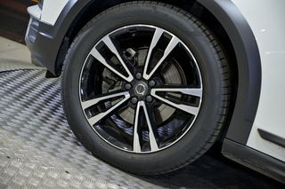 Volvo V90   2.0 D4 AWD Auto 